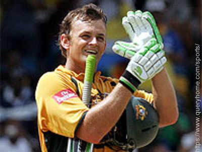 Why did Gilchrist bat with squash ball in Glove in WorldCup final?